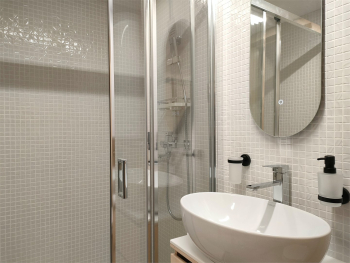 Четырёхместный Барнхаус с видом на озеро — фото 9