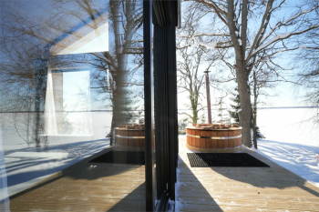 Четырёхместный Барнхаус на берегу озера — фото 2