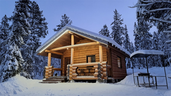 Бревенчатый дом — фото 1