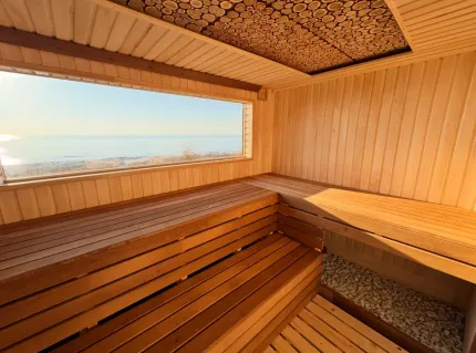 AmoreBeach- верная карточка с интеграцией — фото